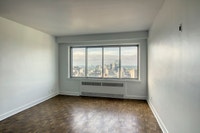 Akelius two bedroom apartment for rent. Located near Docteur Penfield in the Downtown - Guy Concordi... (image 2)