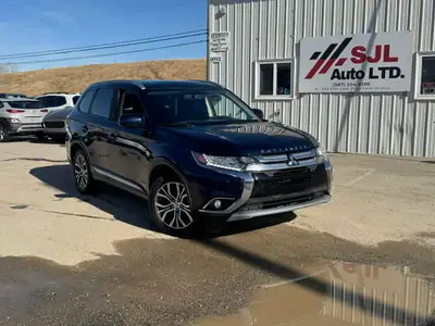 Alberta Active Heated Seats Remote Starter 2017 Mitsubishi Outlander ES AWC 148,047 KMs 2.4L 4cyl en...