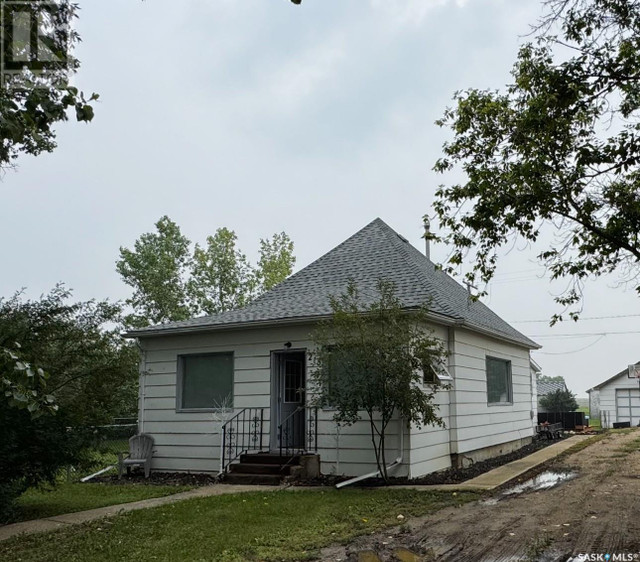 215 Kerry STREET Limerick, Saskatchewan in Houses for Sale in Moose Jaw