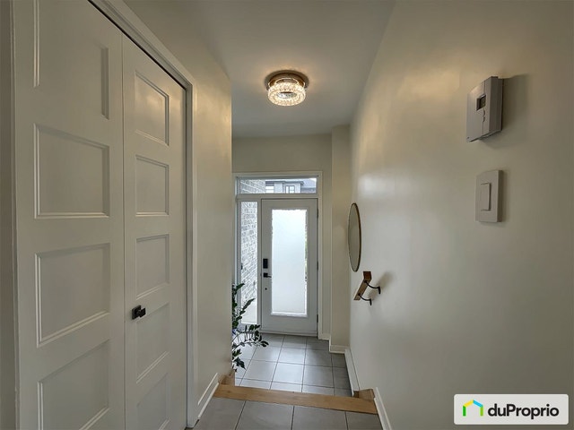 $730,000 - 2 Storey for sale in Contrecoeur — photo 2