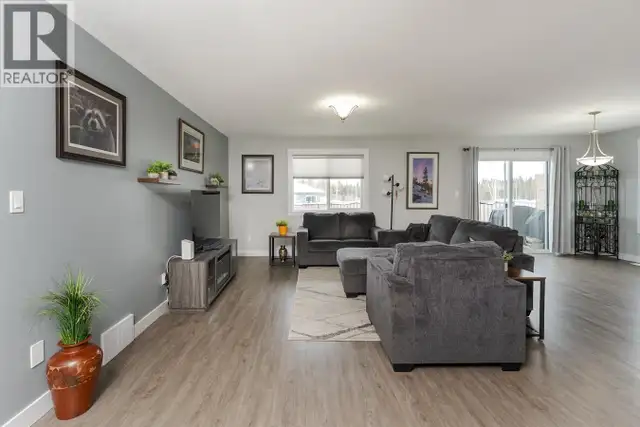 9060 TATLOW PLACE Prince George, British Columbia in Houses for Sale in Prince George - Image 4