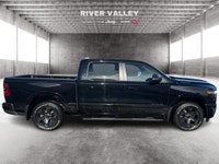 ADAPTIVE CRUISE CONTROL, TRAILER HITCH, REMOTE ENGINE START, AUTO HIGH-BEAM HEADLIGHTS, HEATED DOOR... (image 1)