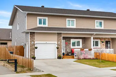$689,900 ~ Duplex 44 Caprice Court ~ *2,410 SQFT Duplex *5,345 SQFT Landscaped/Fenced *Attached Heat...