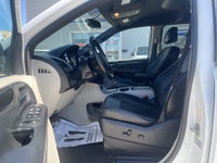 13,470 $ plus HST and licensing plus 599 safety fee ONE OWNER Alloy Wheels 26 Service Records Fronte... (image 7)