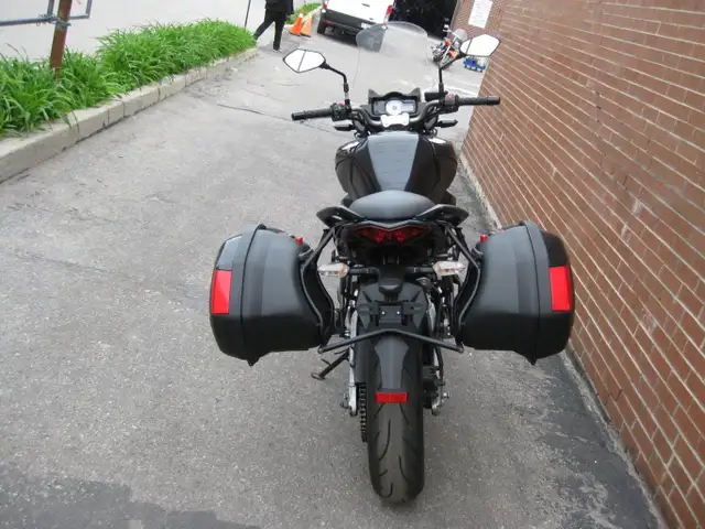 2011 KAWASAKI VERSYS 650 in Street, Cruisers & Choppers in City of Toronto - Image 7