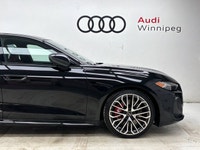 Save over $15,300 from new on this accident-free, low KM, locally owned 2025 Audi S5 Sportback that... (image 4)