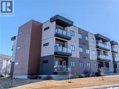 Welcome to #102-720 Baltzan Boulevard in Evergreen! This bright corner unit offers 850 sqft of comfo...