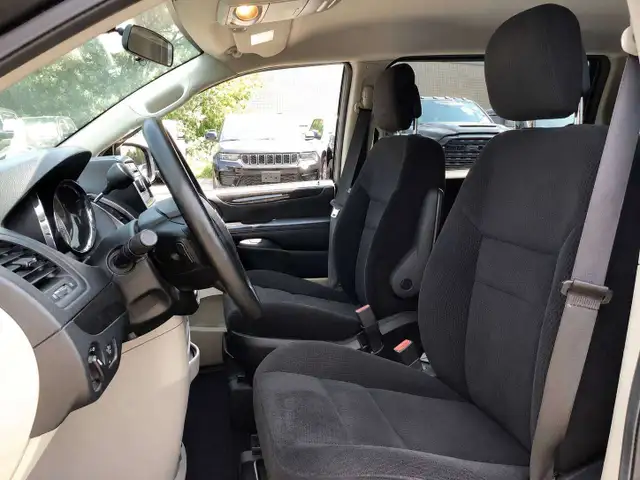 2015 Dodge Grand Caravan Canada Value Package | AS IS | FWD in Cars & Trucks in Mississauga / Peel Region - Image 20