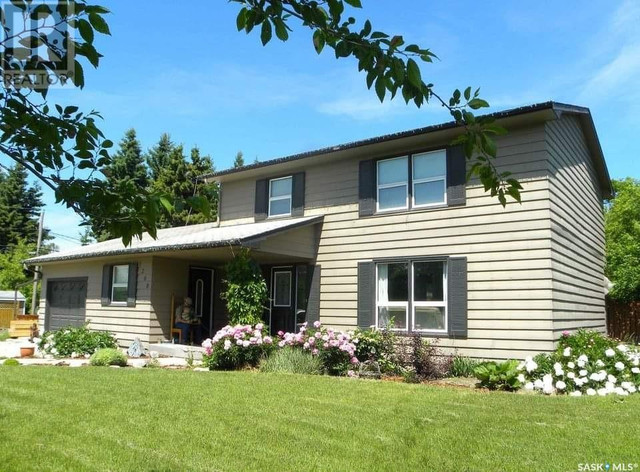 1208 11th AVENUE Humboldt, Saskatchewan in Houses for Sale in Saskatoon