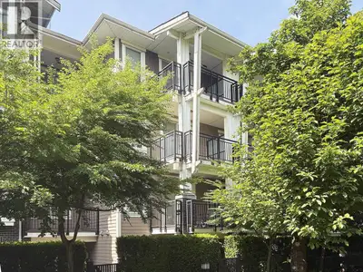 Live in this expansive verdant green community! Conveniently tucked away in proximity to the Royal O...