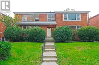 4 - 7 MARKDALE AVENUE Toronto (Humewood-Cedarvale), Ontario