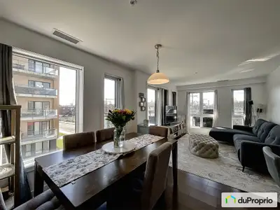 Traduction automatique Ce condo 4 1/2 lumineux et moderne offre un aménagement à aire ouverte, une l...