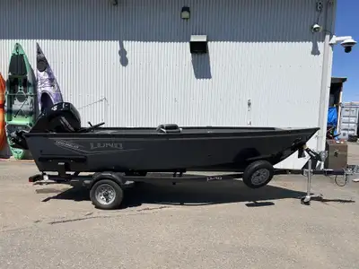 2026 Lund Boat Co 1650 ANGLER TILLER Introducing the striking 2026 Lund 1650 Angler Tiller in a capt...