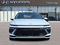 Step into sophistication with the 2025 Hyundai Sonata Preferred-Trend, featuring a luxurious panoram... (image 7)