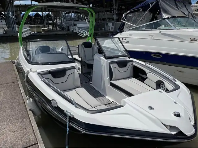 2018 YAMAHA 212X (FINANCING AVAILABLE) in Powerboats & Motorboats in Cambridge - Image 13