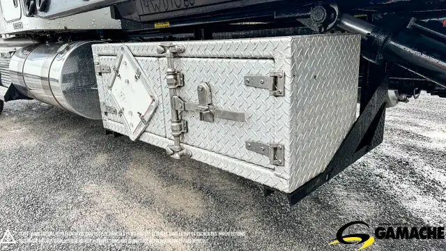 2015 KENWORTH T800 CAMION PLATE FORME REMORQUEUSE in Heavy Trucks in Moncton - Image 16