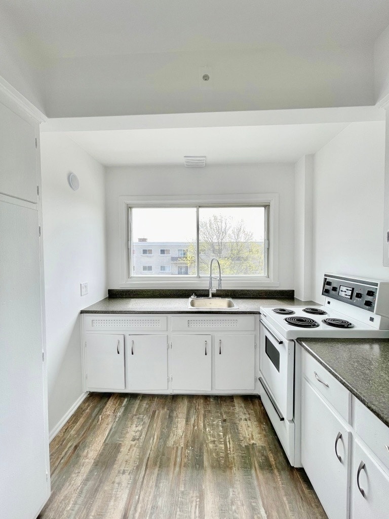 440 Galland — photo 1