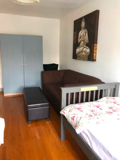 $500 Shared available Sept 1st. FEMALE/vegetarian ONLY.