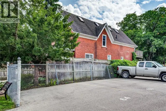 81 WILLOW Street Waterloo, Ontario in Houses for Sale in Kitchener / Waterloo - Image 21