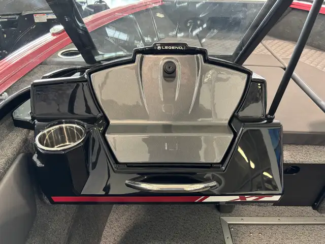2026 Legend 17 XT Sport Package in Powerboats & Motorboats in Sudbury - Image 17