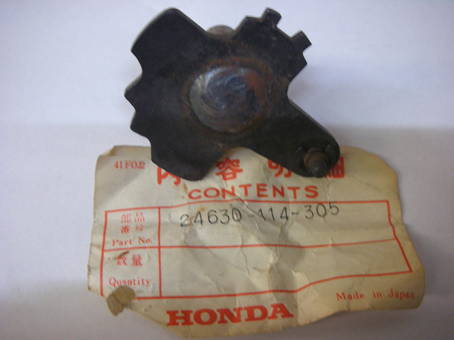 NOS Honda QA 50 Gear shift part 24630-114-305 NOS in Other in Stratford - Image 3