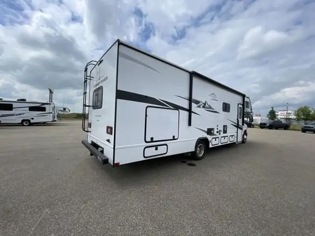 2026 EAST TO WEST Entrada 2950OK in RVs & Motorhomes in Edmonton - Image 16