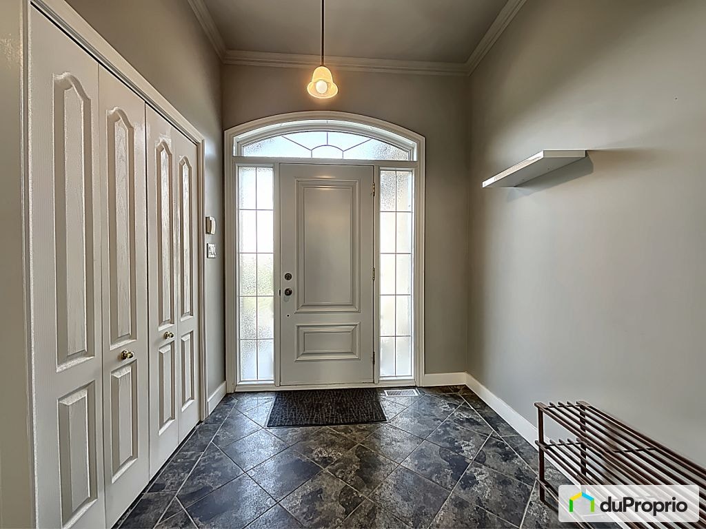 $940,000 - Bungalow in Trois-Rivières (Ste-Marthe-Du-Cap) — photo 3