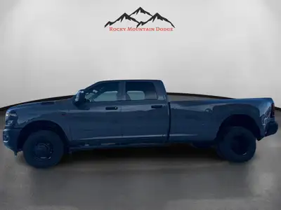 THIS HARD TO FIND RAM 3500 CREW CAB DUALLY COMES WITH A 6.7L CUMMINS DIESEL, 8 SPEED POWER GLIDE AUT...