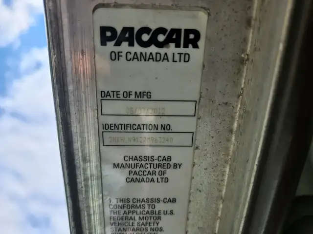 2013 Kenworth T370 26' Box, Reefer, Tandem, PX 8, 300HP, Ramp in Heavy Trucks in Calgary - Image 17