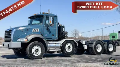 Heavy truck / Camion lourd - # STOCK: C-37395 2014 MACK GRANITE GU813 CAMION DE VILLE LONG FRAME 201...