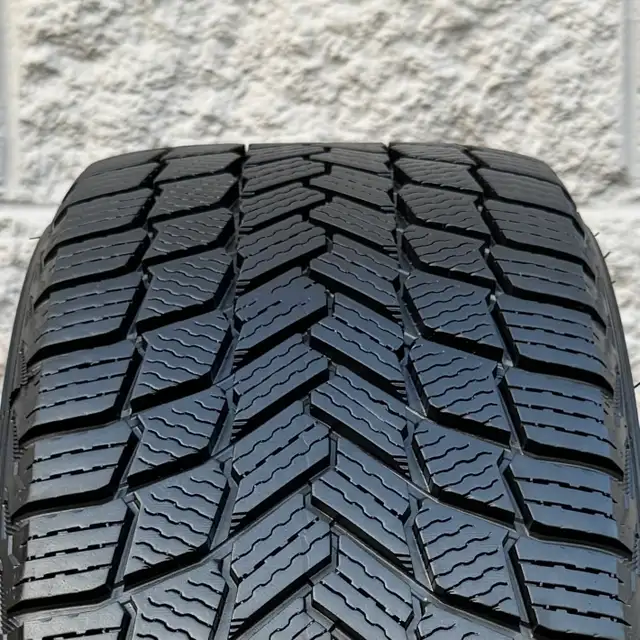 (98%) 4x Volvo S60 | V60 18" OEM Winter Wheels Package in Tires & Rims in City of Toronto - Image 10