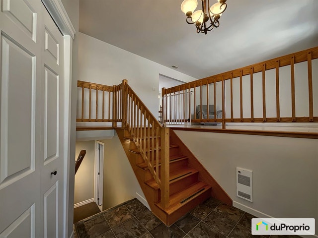 $549,900 - Bungalow for sale in Salaberry-De-Valleyfield — photo 2