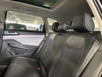 **FORMER DAILY RENTAL** FEATURING : REMOTE START, PANORAMIC ROOF, WELL EQUIPPED, VERY CLEAN! FINISHE... (image 7)