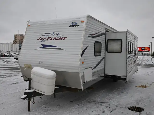 2010 Jayflight 29QBH in Travel Trailers & Campers in St. Albert - Image 4