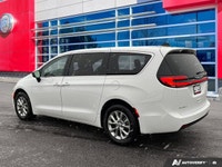 Bright White Clearcoat 2025 Chrysler Pacifica Select AWD 9-Speed Automatic Pentastar 3.6L V6 VVT Com... (image 3)