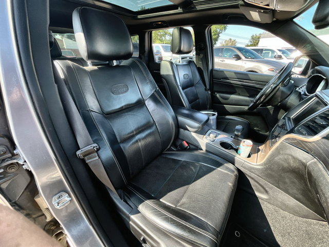 2014 Jeep Grand Cherokee OVERLAND - Navigation in Cars & Trucks in Lethbridge - Image 26