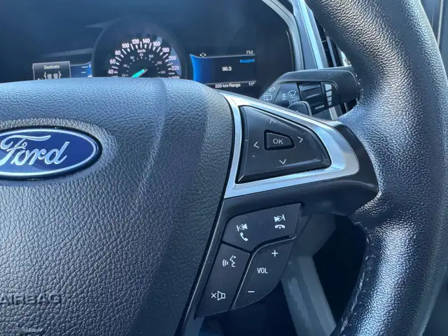 2024 Ford Edge Titanium5823838737354035226