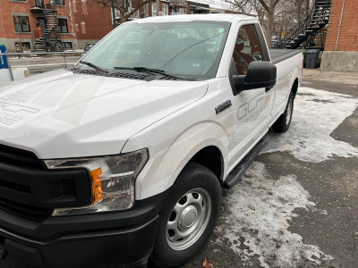 FORD PICKUP F-150  8 FEET BED