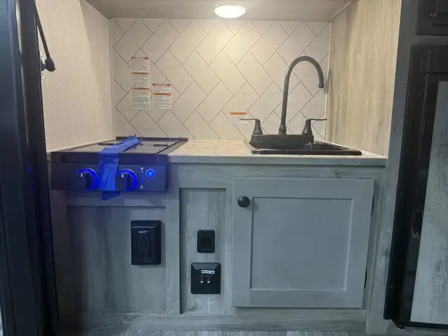 2026 Sunset Park RV Sunlite Limited 19BH in Travel Trailers & Campers in Longueuil / South Shore - Image 18