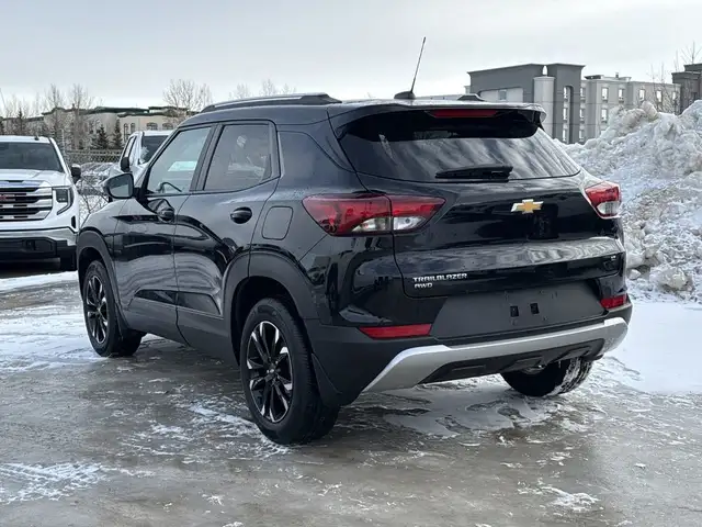 2023 Chevrolet Trailblazer LT in Cars & Trucks in Edmonton - Image 7