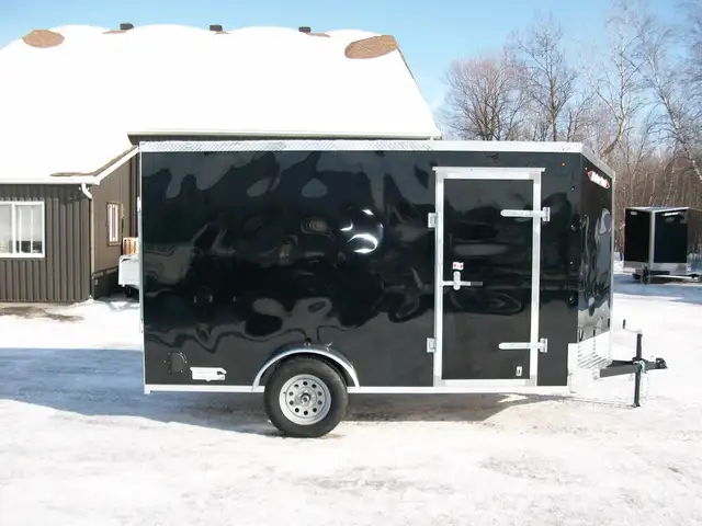 2025 Weberlane 6' X 12' 1 ESSIEUX RAMPE V-NOSE VTT MOTO TRACTEUR in Cargo & Utility Trailers in Laval / North Shore - Image 8