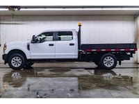 **ACCIDENT FREE - MECHANICALLY CERTIFIED** 47,646 KM This 2021 Ford F-350 4x4 Crew Cab XL Deck is po... (image 1)