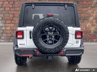 This Jeep Wrangler delivers a Regular Unleaded V-6 3.6 L/220 engine powering this Automatic transmis... (image 3)