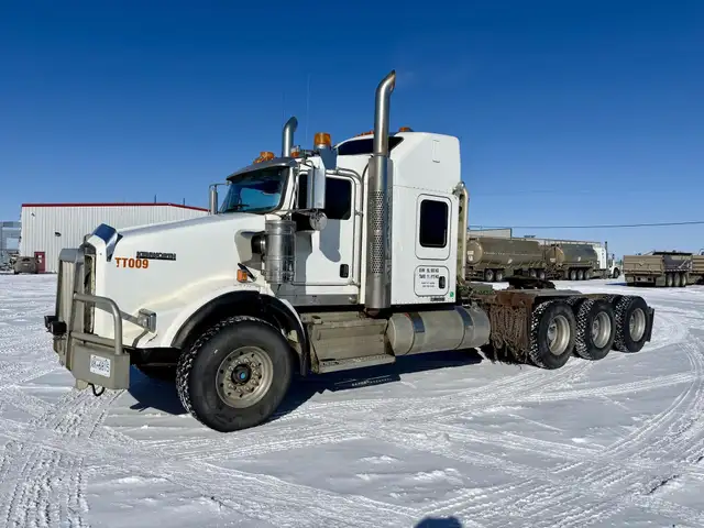 2014 KENWORTH T800 in Heavy Trucks in Saskatoon - Image 2