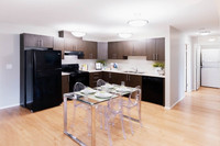 Broadstreet's Water's Edge offers 1 and 2 bedroom pet friendly apartments for rent, conveniently loc... (image 6)