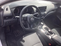 Automatic Headlights,Electric Mirrors,Heated Mirrors,Steel Wheels,Adjustable Steering Wheel,Fabric/C... (image 2)