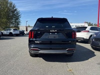 Designed to confidently carry your family and gear, the used 2023 Kia Sorento EX Sport Utility vehic... (image 5)
