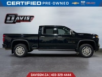 The 2021 Chevrolet Silverado 3500HD High Country blends heavy-duty strength with luxury-grade refine... (image 3)