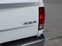 2022 Ram 1500 Classic SLT 5.7L HEMI V8 Powerful, comfortable, and built with legendary HEMI performa... (image 9)