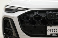 This Audi Q5 boasts a Intercooled Turbo Gas/Electric I-4 2.0 L/121 engine powering this Automatic tr... (image 2)